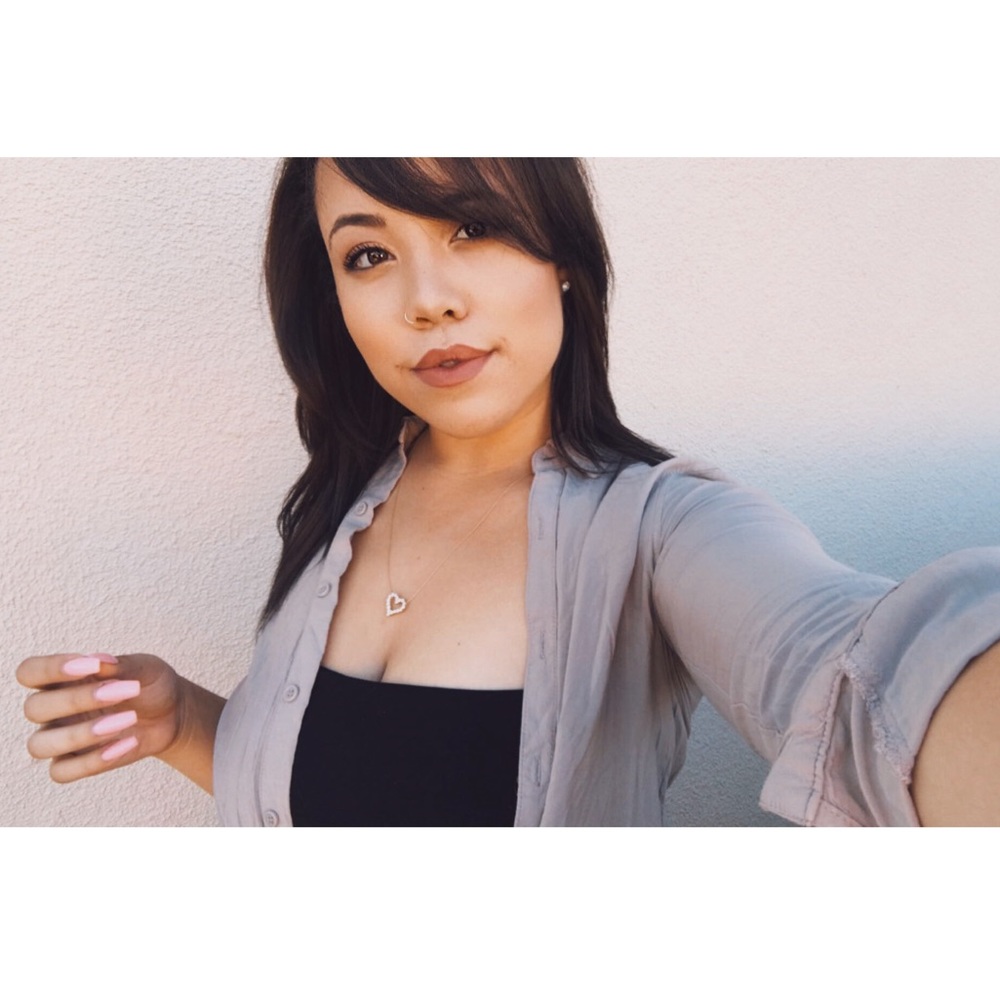 Meet your Posher, Aprille